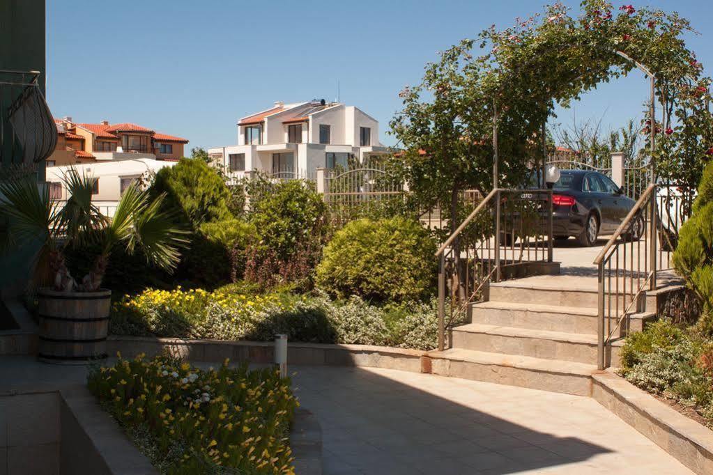 Aparthotel Gardenia Vacation Settlement à Sozopol Extérieur photo
