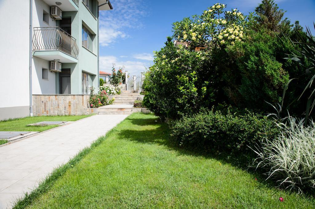 Aparthotel Gardenia Vacation Settlement à Sozopol Extérieur photo